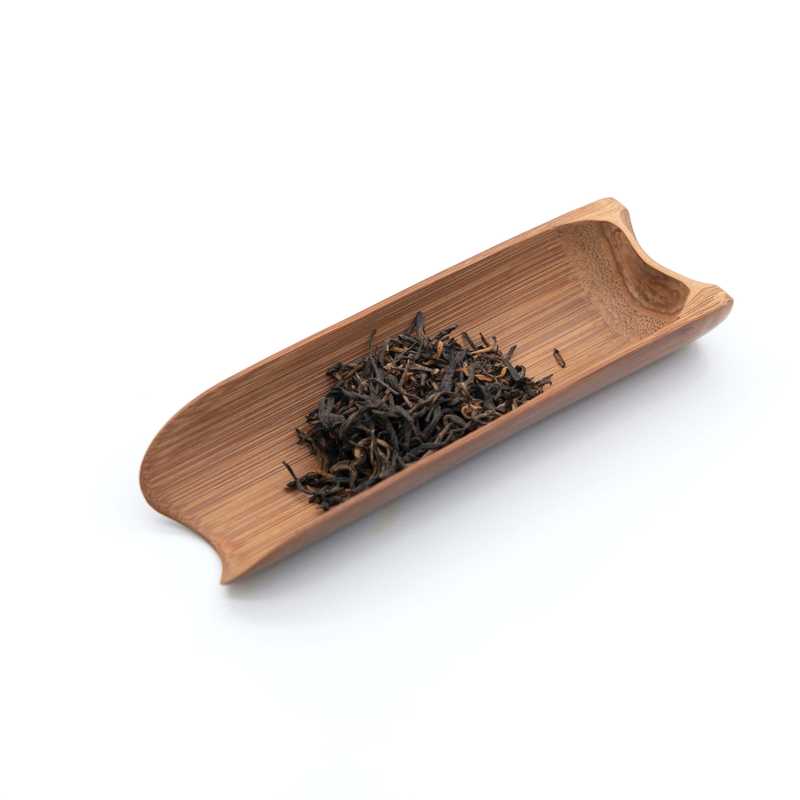 Yunnan Red Tea in a scoop