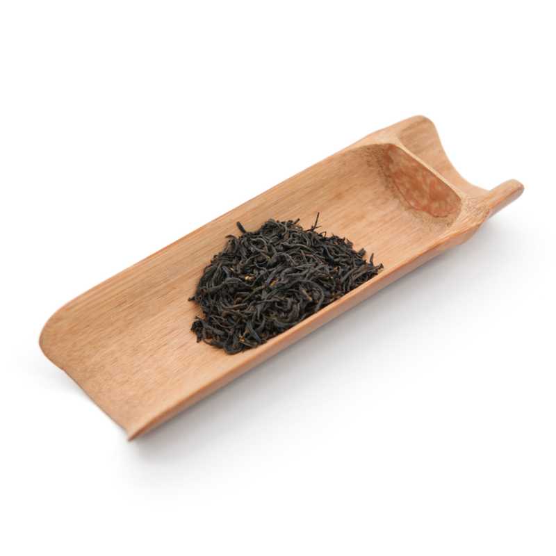 Tianshan Gongfu Red Tea in a scoop